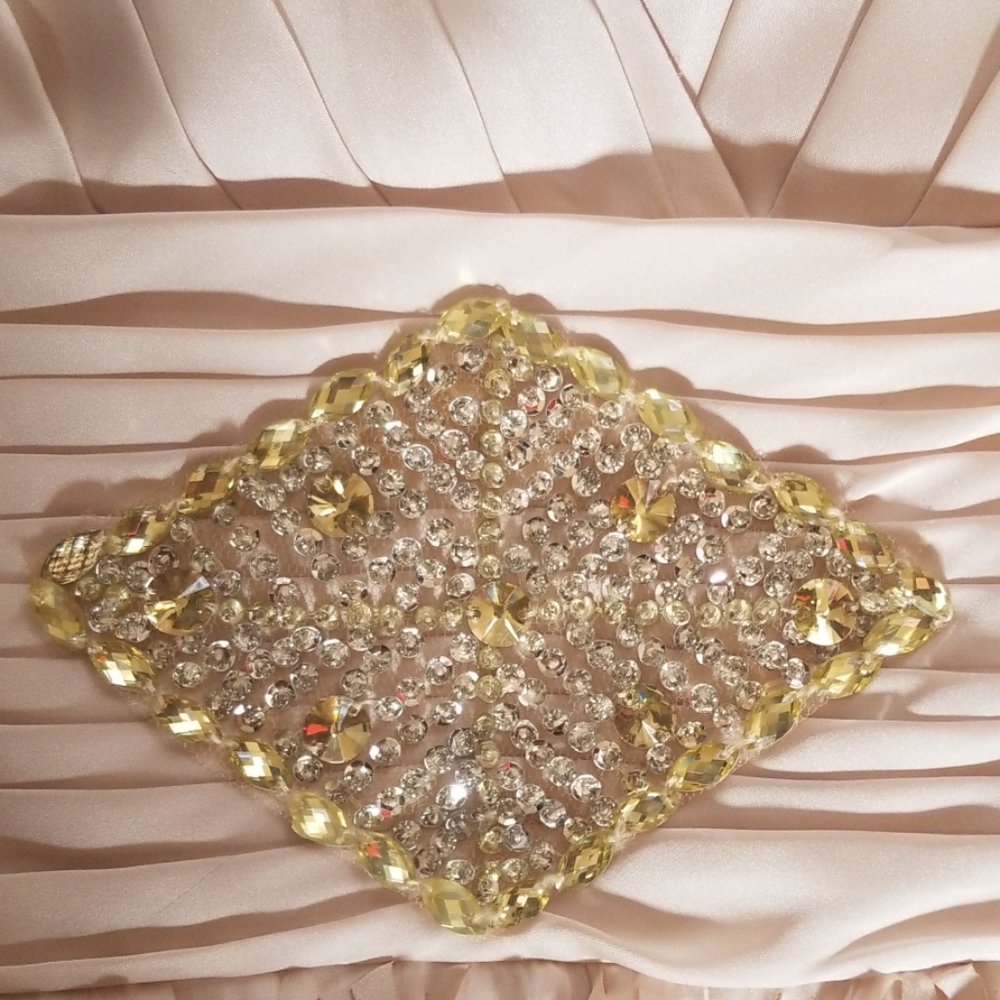 Dress - Picture 4 of 8